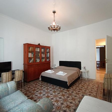 Il Genio Del Porto - Mabbonath B&B Palermo Bagian luar foto