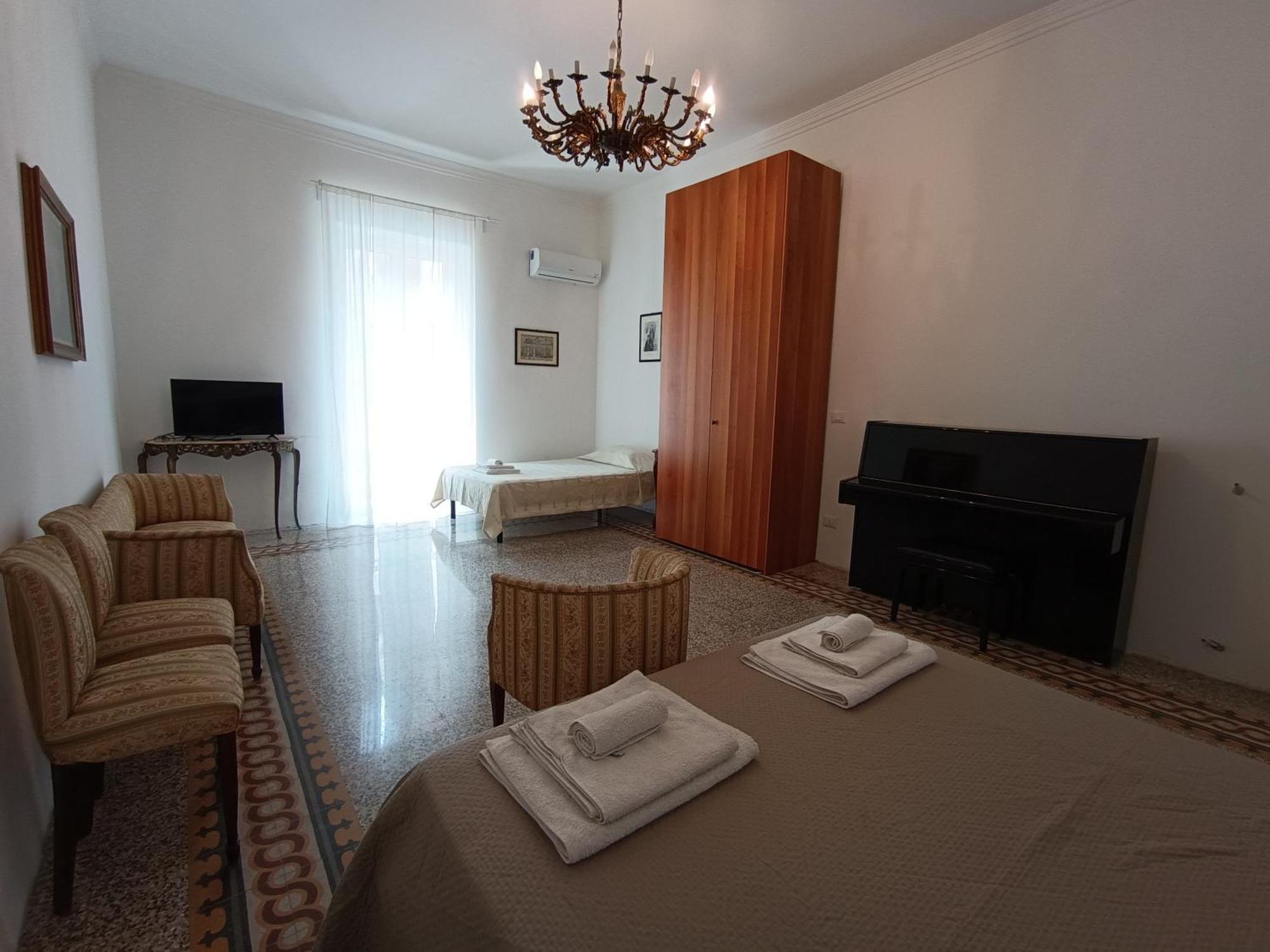 Il Genio Del Porto - Mabbonath B&B Palermo Bagian luar foto